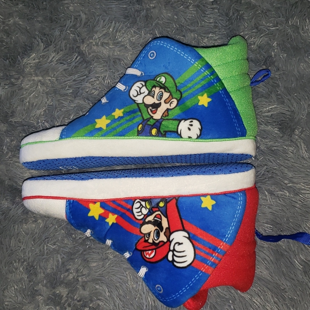 Super mario shoe slippers